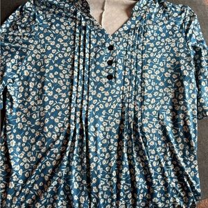 Size 2x beautiful shirt by Hovosit new without tags never worn